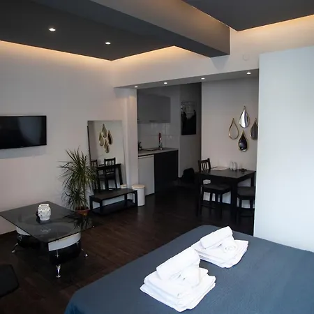 Apartment Paris Downtown: Aristotelous Square Retreat